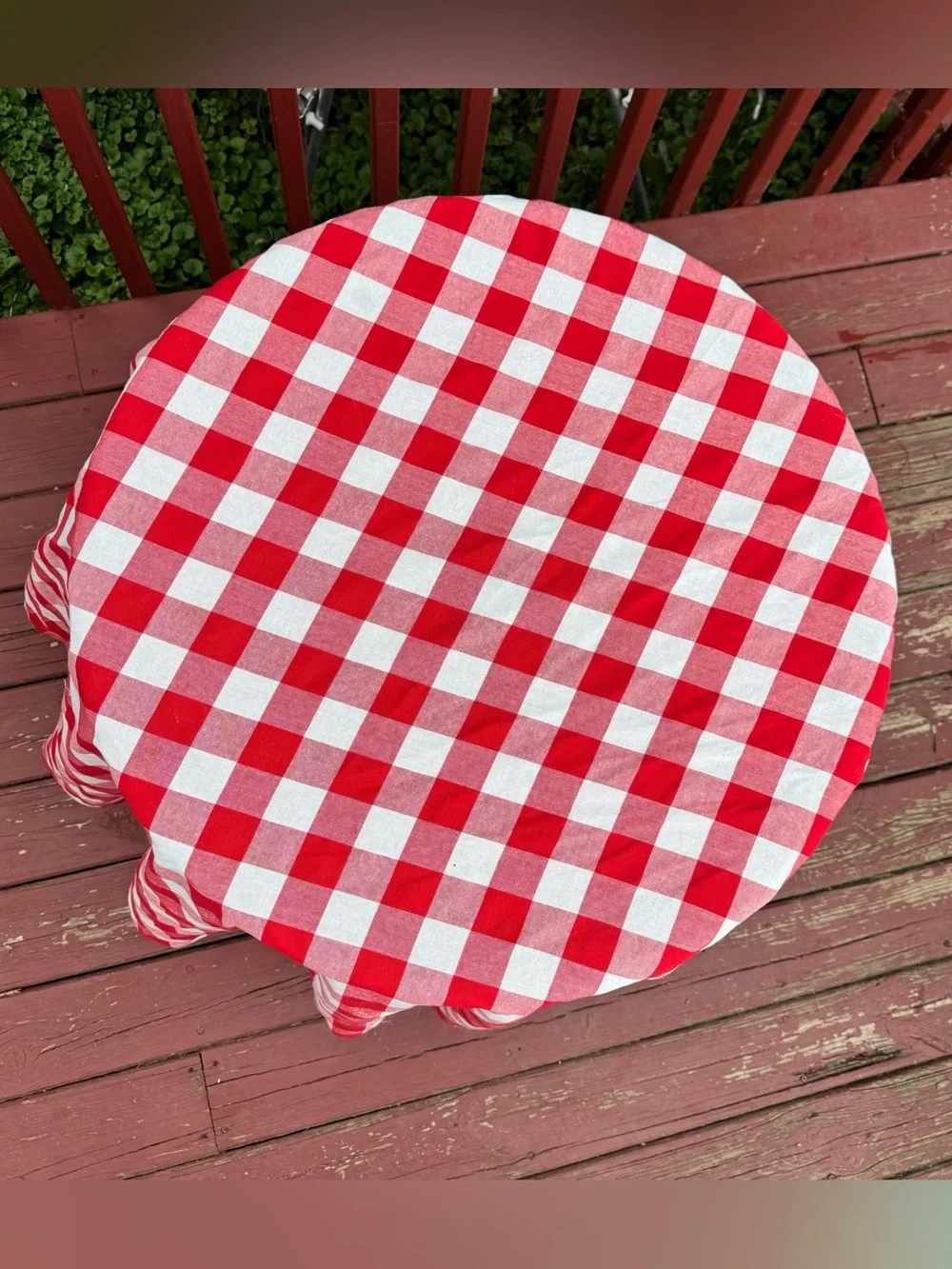The Pioneer Woman Tablecloth Red White Checkered Round 70